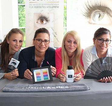 Luxuslashes Lounge Hannover, Wimpernverlängerung Hannover, Perfektionstraining